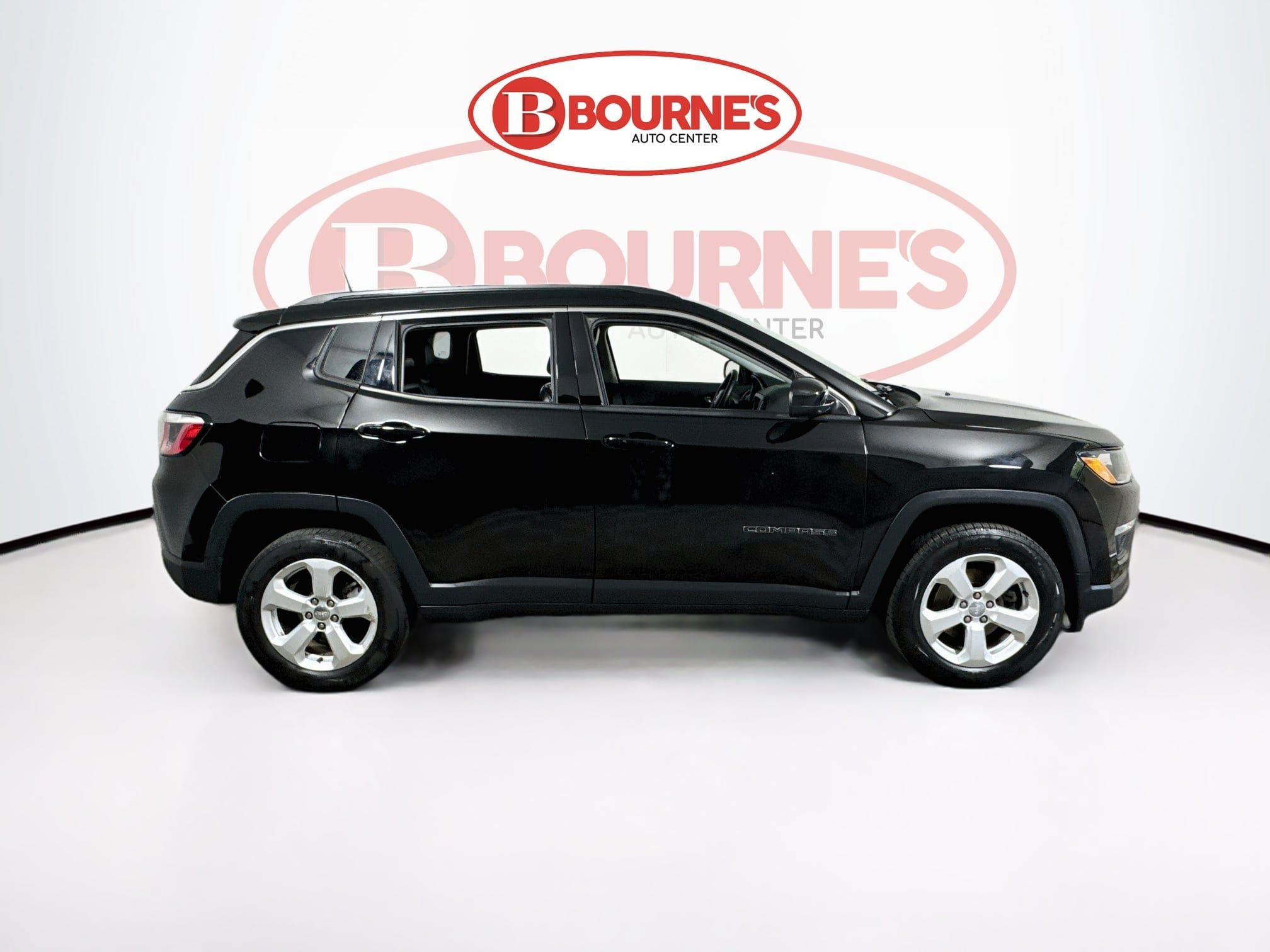 Used 2018 Jeep Compass Latitude w/ Popular Equipment Group AWD/4WD image 8