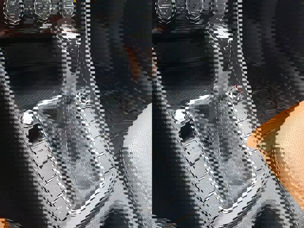 Used 2022 Volkswagen Jetta SEL FWD image 12