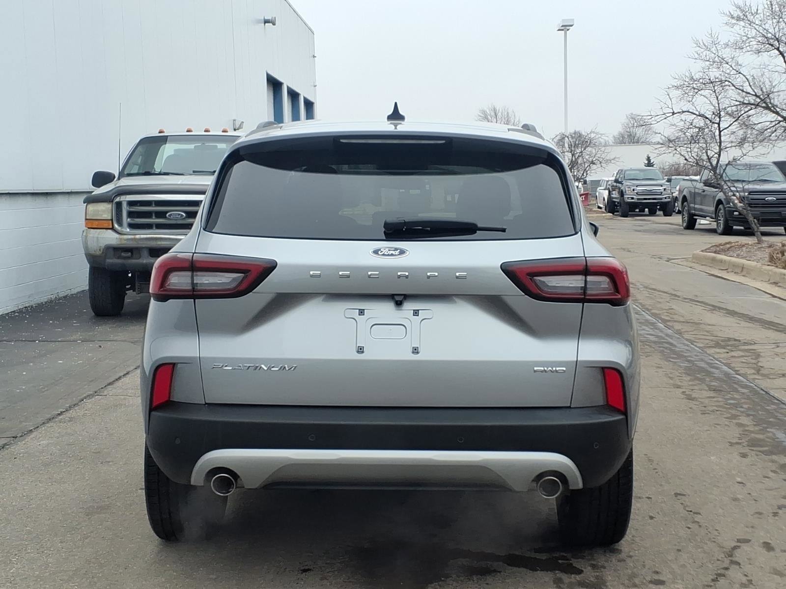 Certified 2024 Ford Escape Platinum image 5