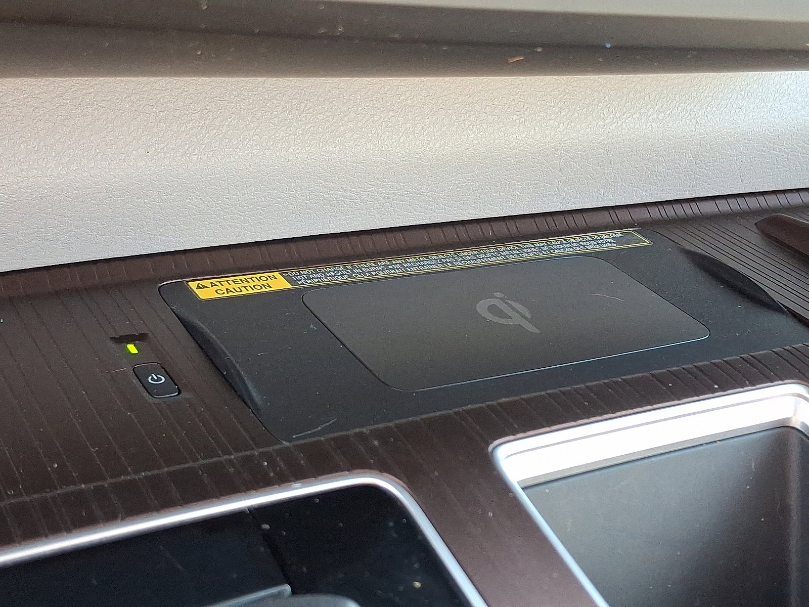 Used 2021 Toyota Sienna XLE image 27