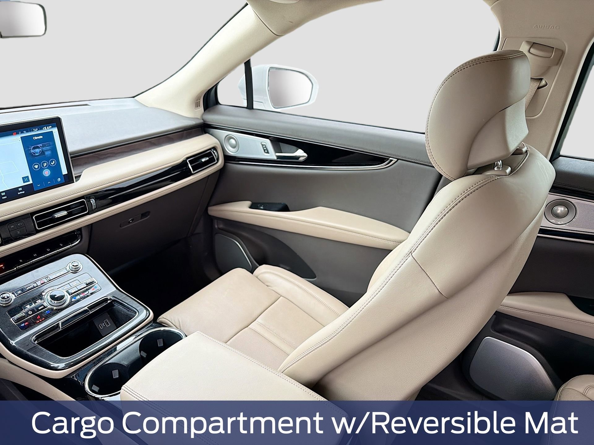 Used 2023 Lincoln Nautilus Reserve w/ Equipment Group 202A image 29