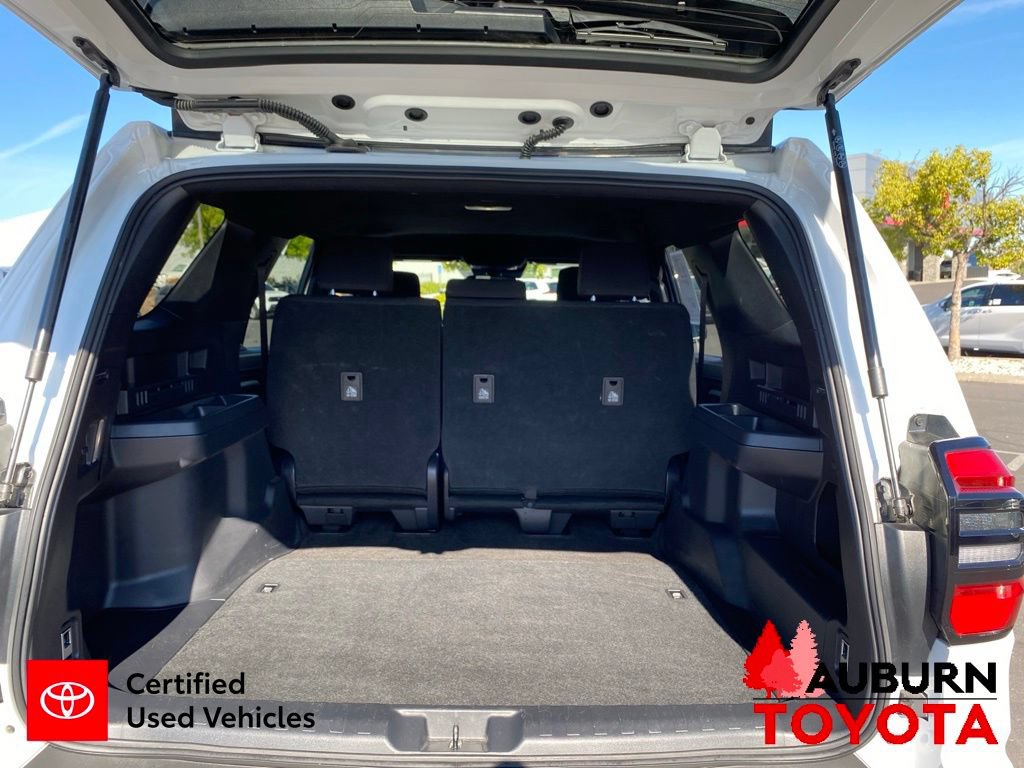 Certified 2025 Toyota 4Runner SR5 AWD/4WD image 15