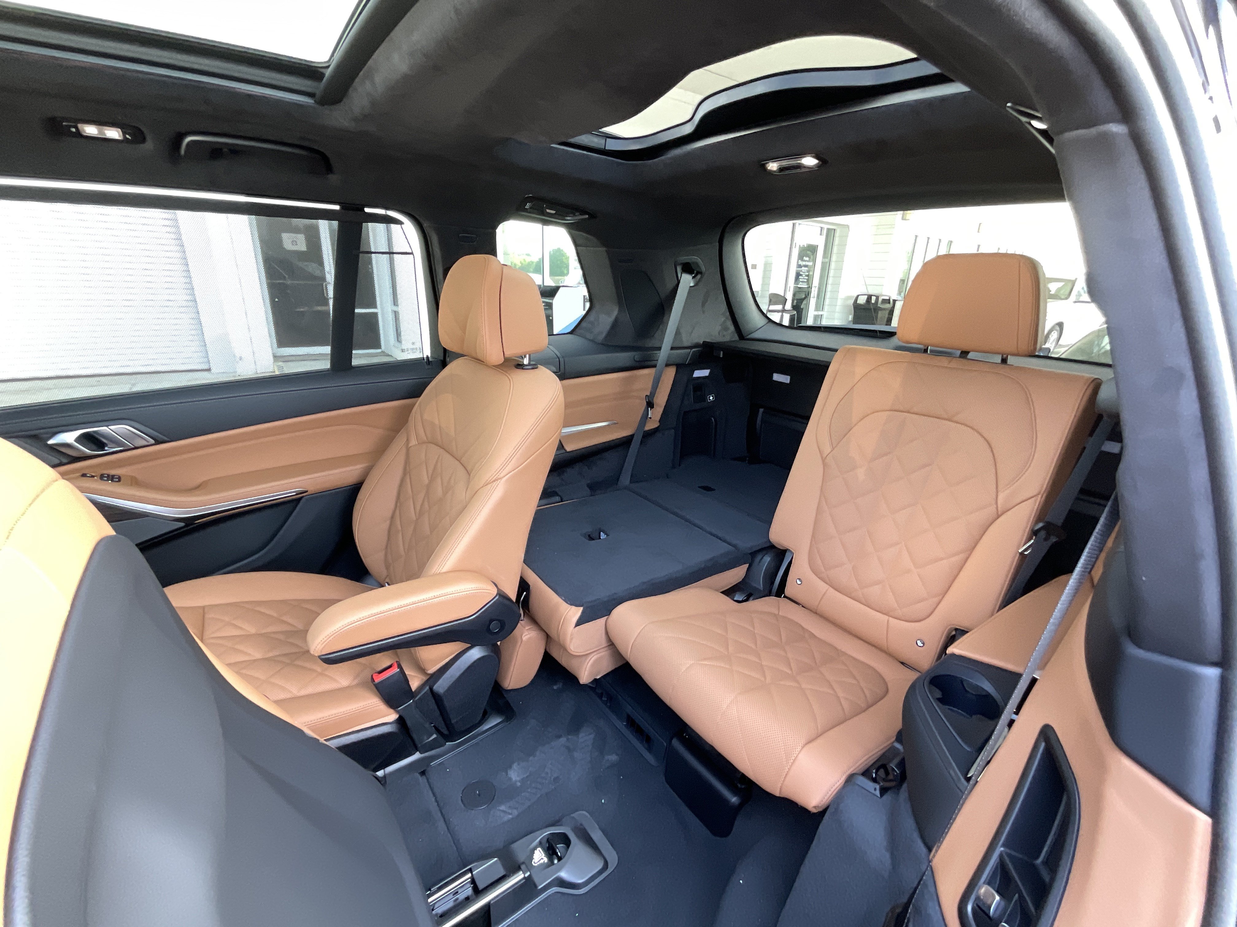 New 2027 BMW X7 xDrive40i w/ Executive Package AWD/4WD image 28