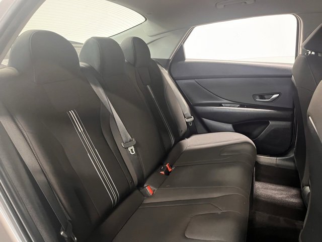 Used 2023 Hyundai Elantra SEL w/ Convenience Package image 13