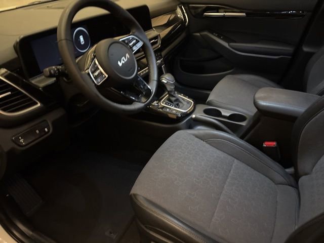 Certified 2024 Kia Seltos S image 12