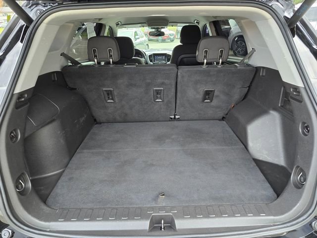 Used 2020 GMC Terrain SLE w/ Driver Convenience Package image 17