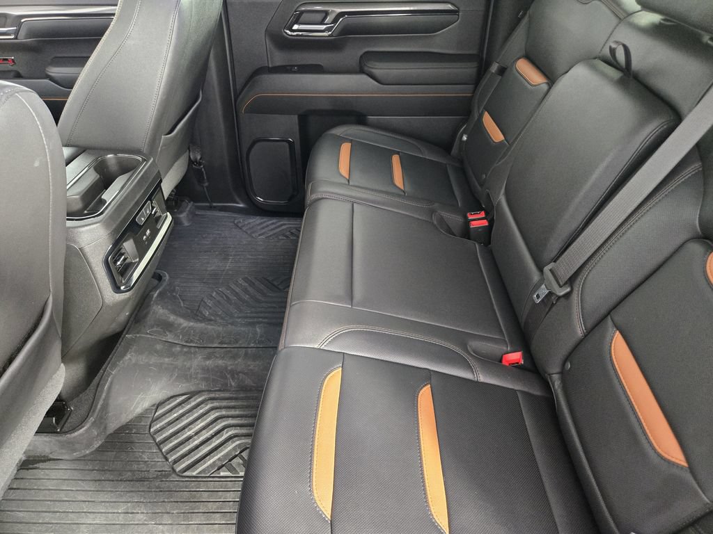 Used 2023 GMC Sierra 1500 AT4 w/ AT4 Premium Package AWD/4WD image 33
