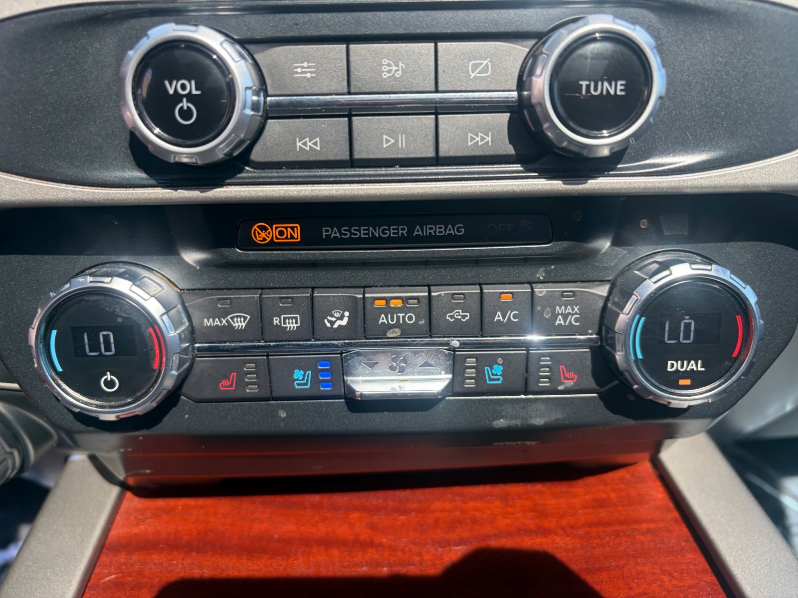 Used 2022 Ford F450 King Ranch w/ King Ranch Ultimate Package AWD/4WD image 12