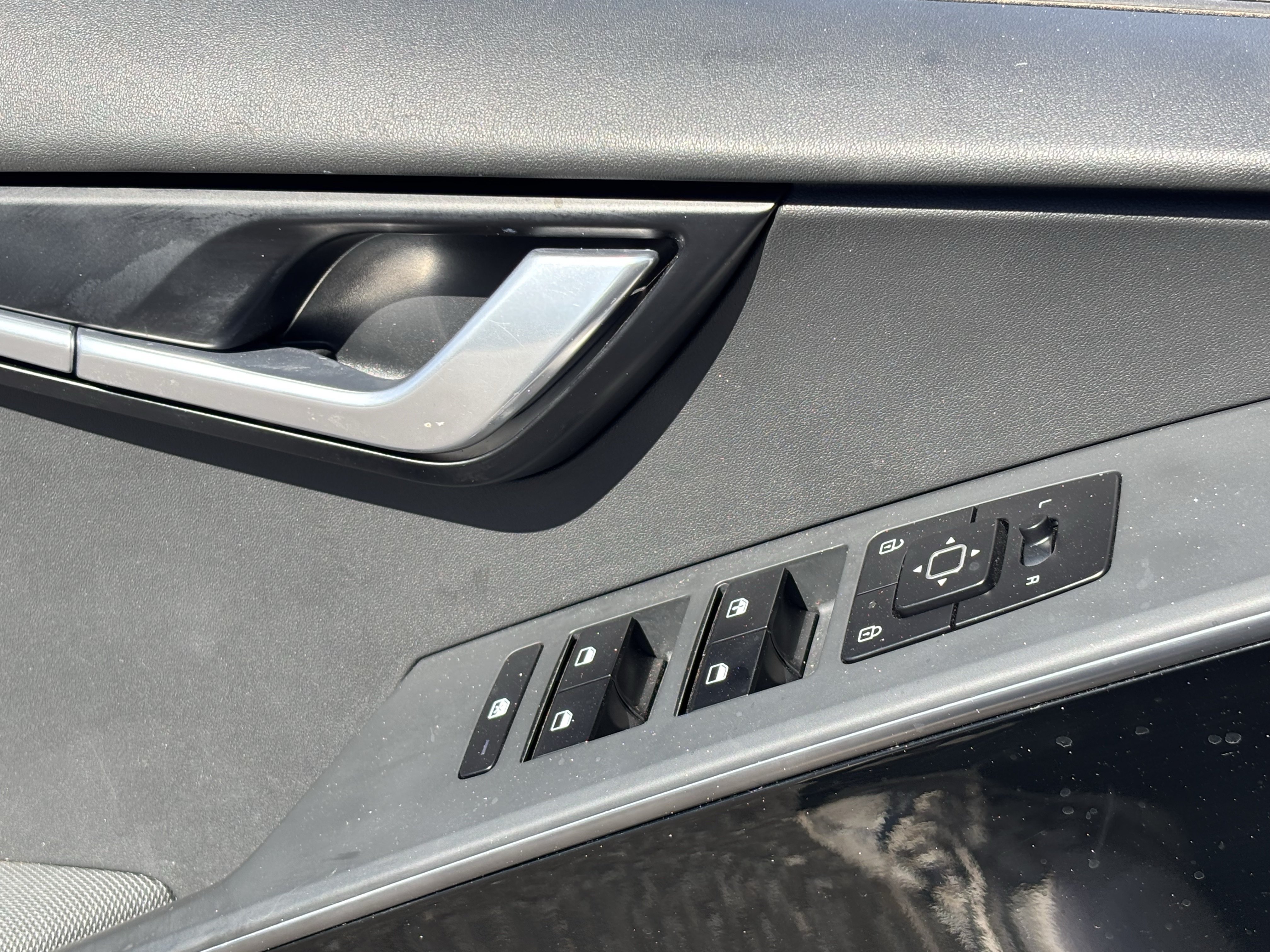 Certified 2023 Kia Niro Wind FWD image 19
