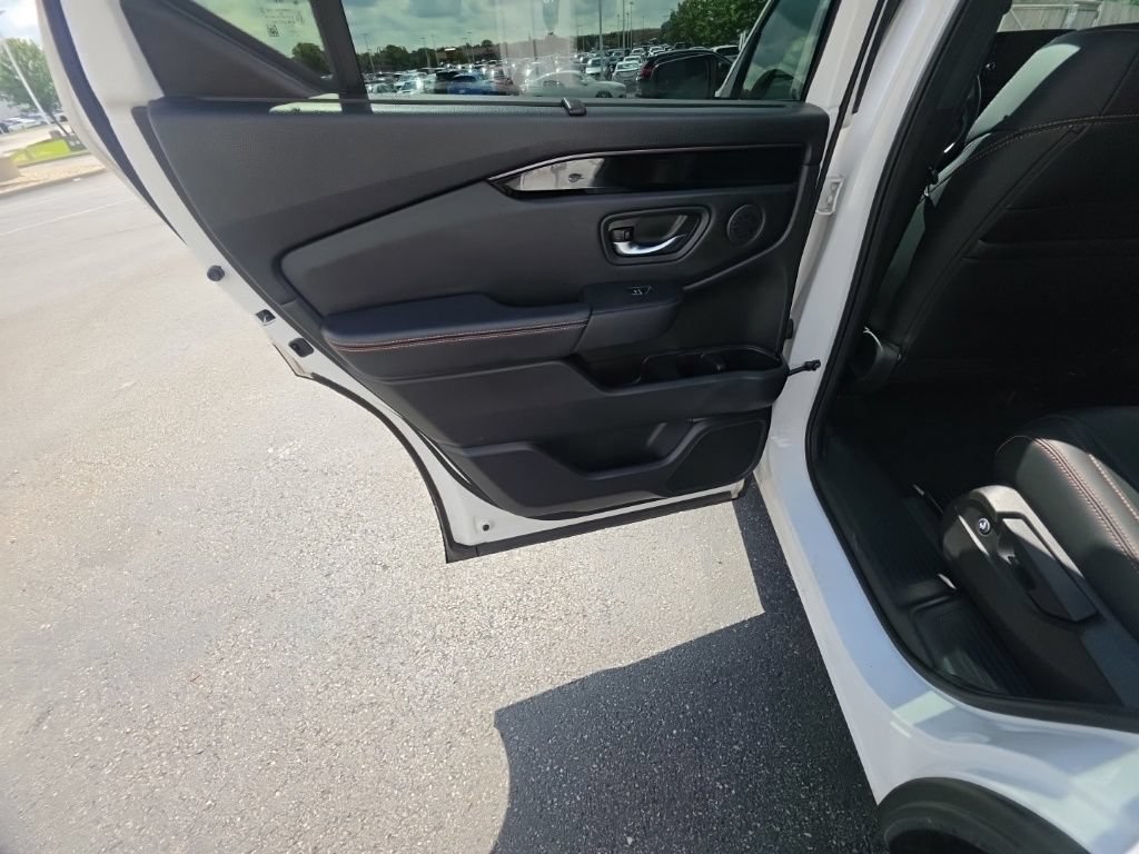 Certified 2023 Honda Pilot TrailSport image 26