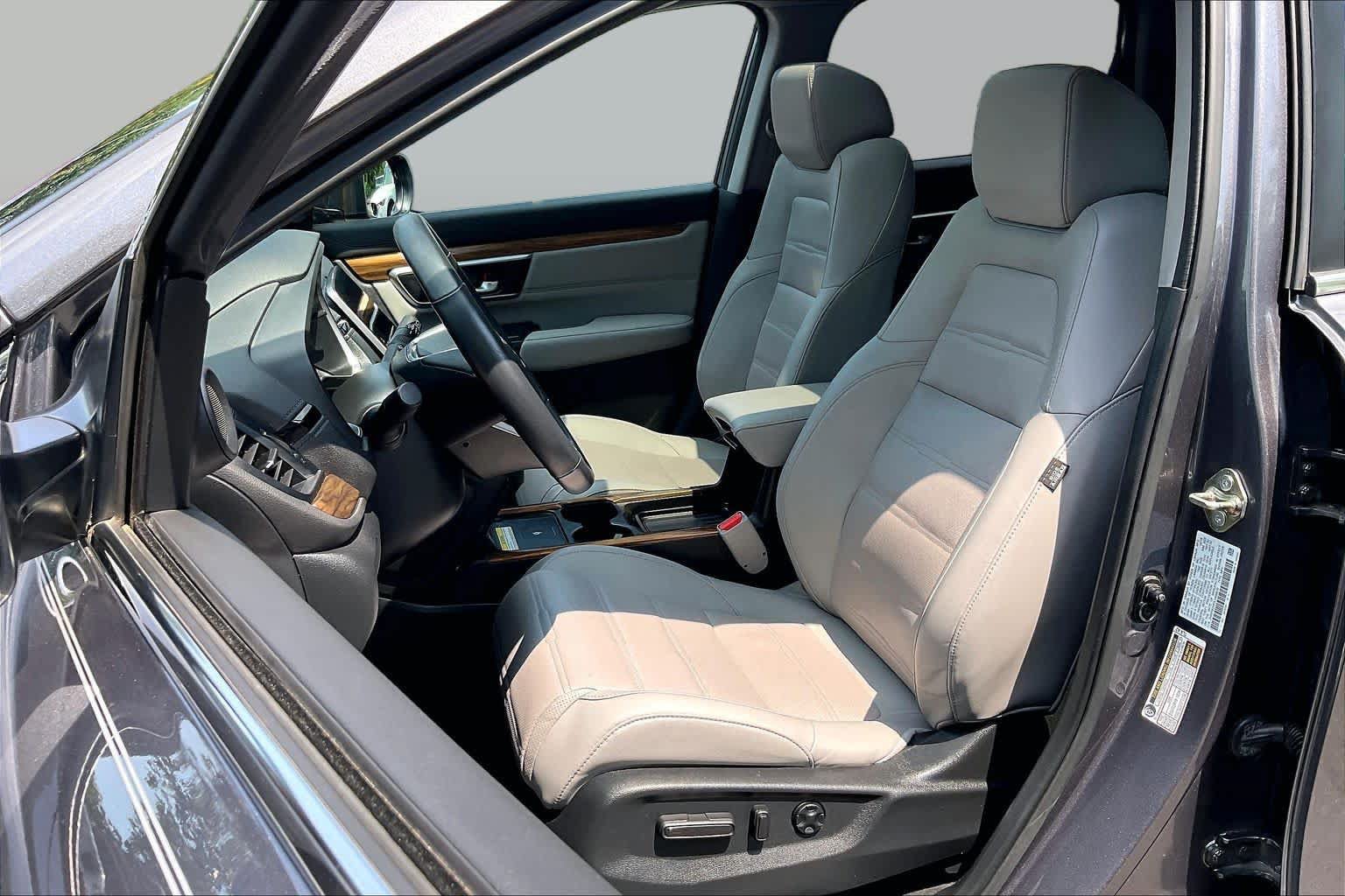 Used 2020 Honda CR-V Touring image 7