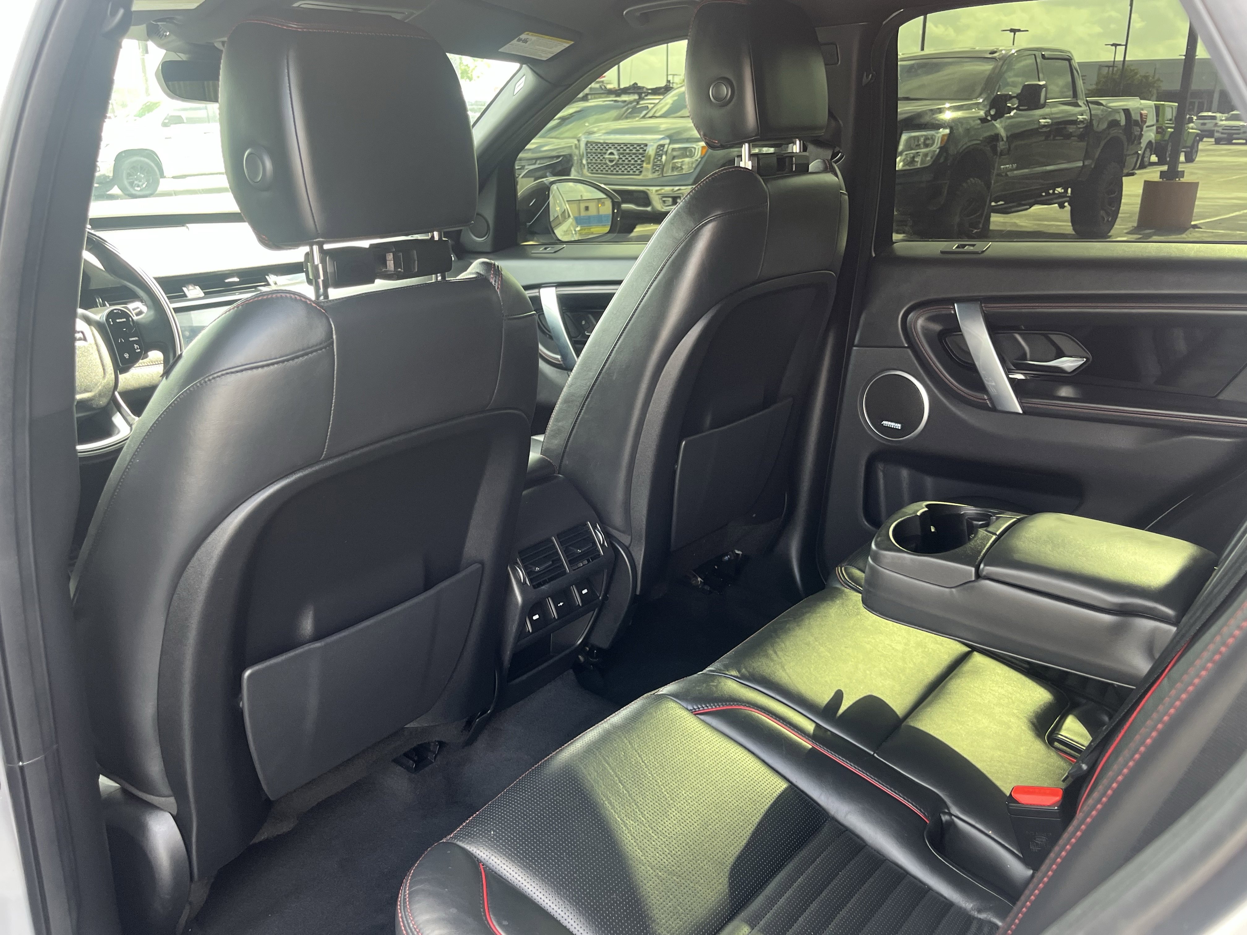 Used 2020 Land Rover Discovery Sport SE R-Dynamic AWD/4WD image 33