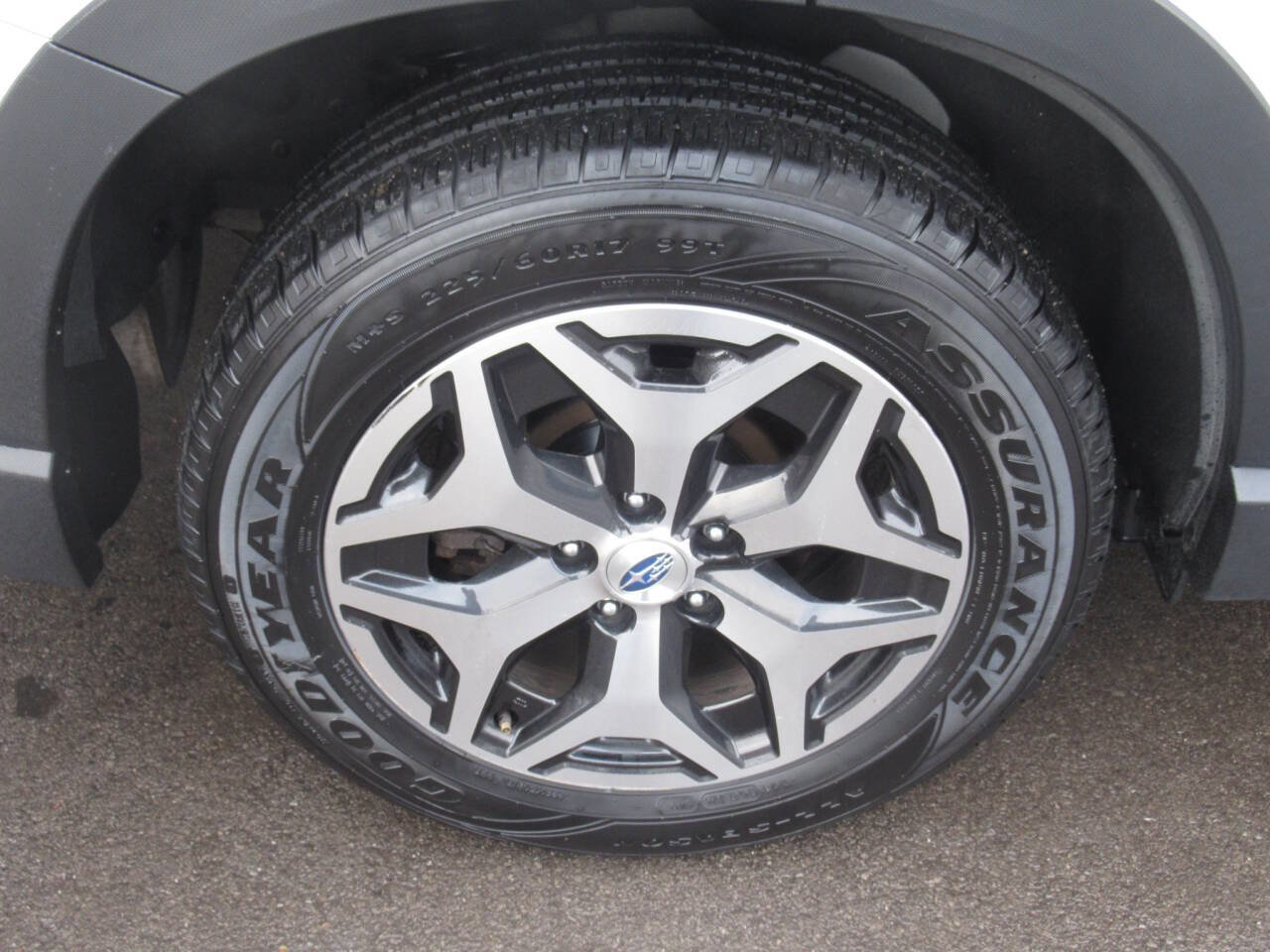 Used 2022 Subaru Forester Premium AWD/4WD image 6