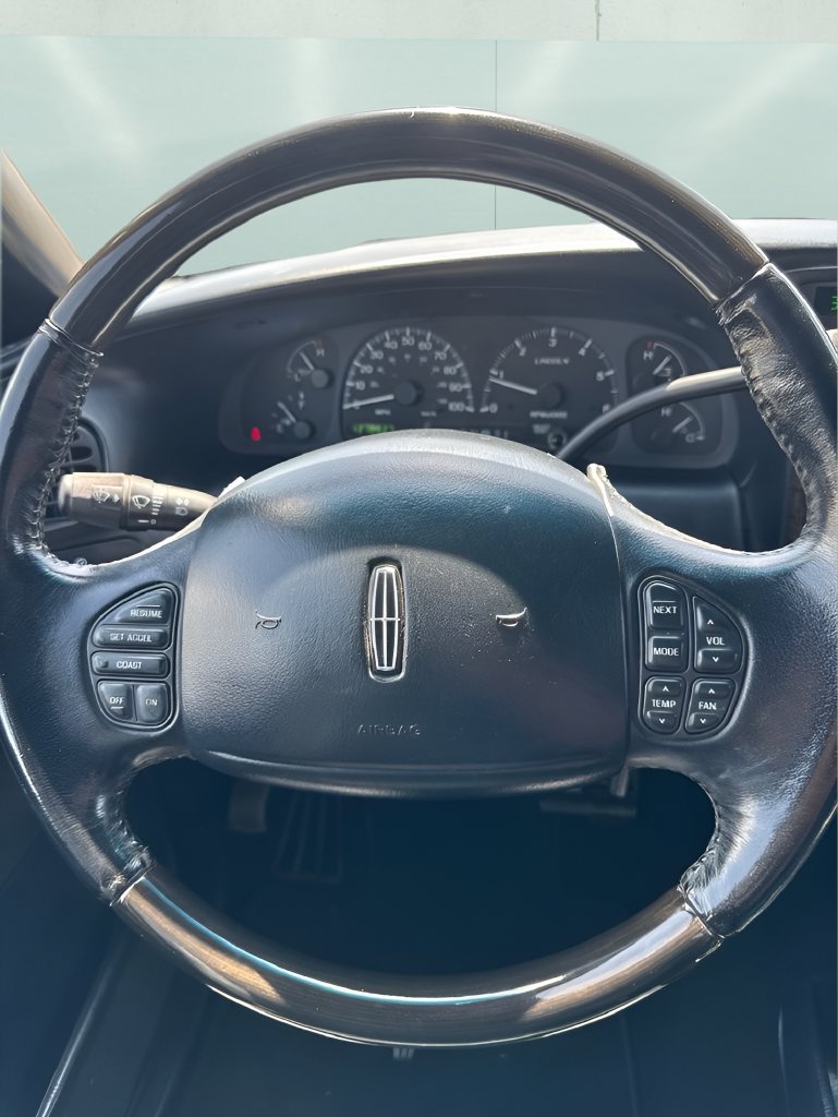 Used 2002 Lincoln Blackwood RWD image 21