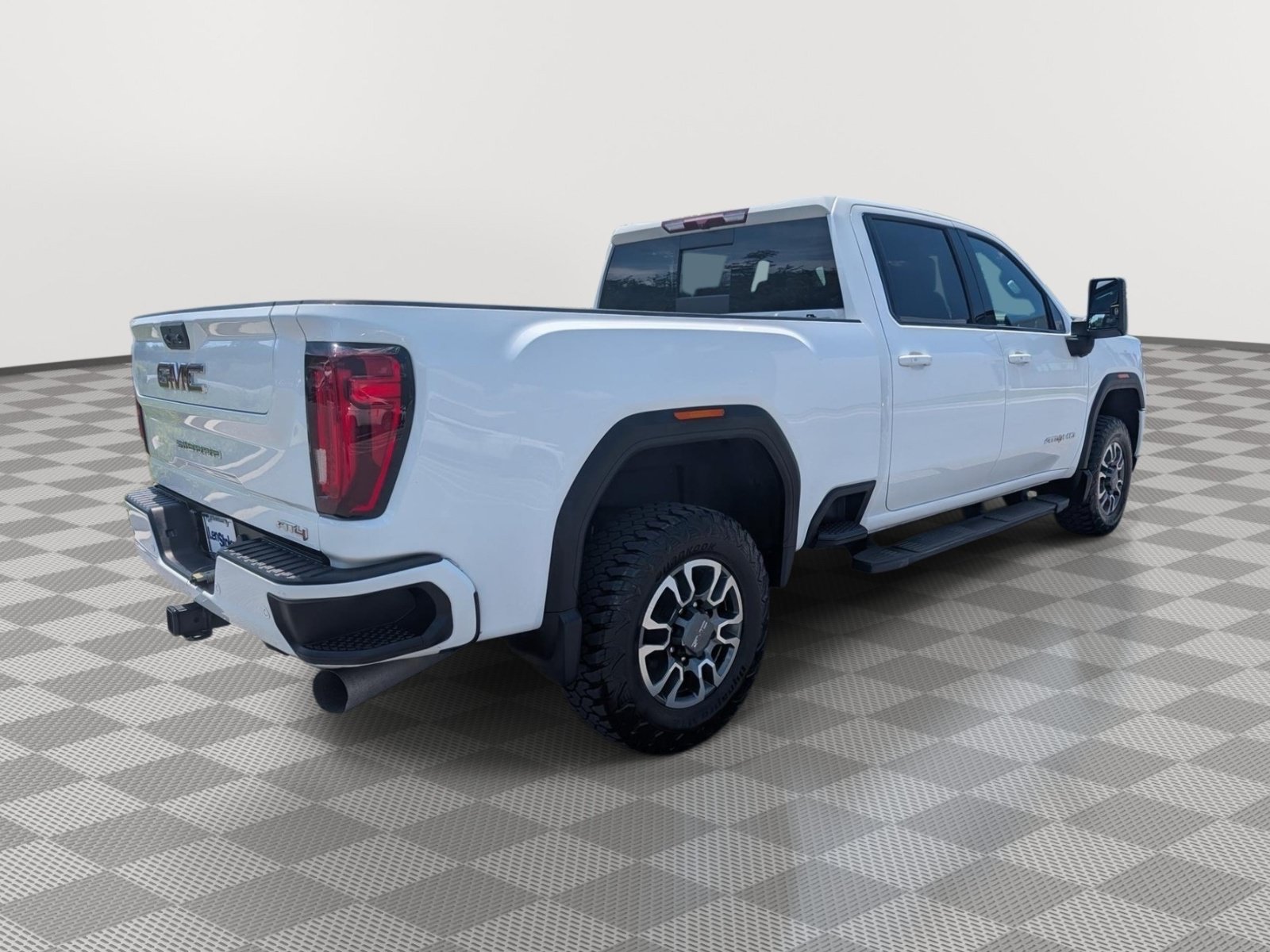 Used 2023 GMC Sierra 2500 AT4 w/ AT4 Preferred Package AWD/4WD image 5