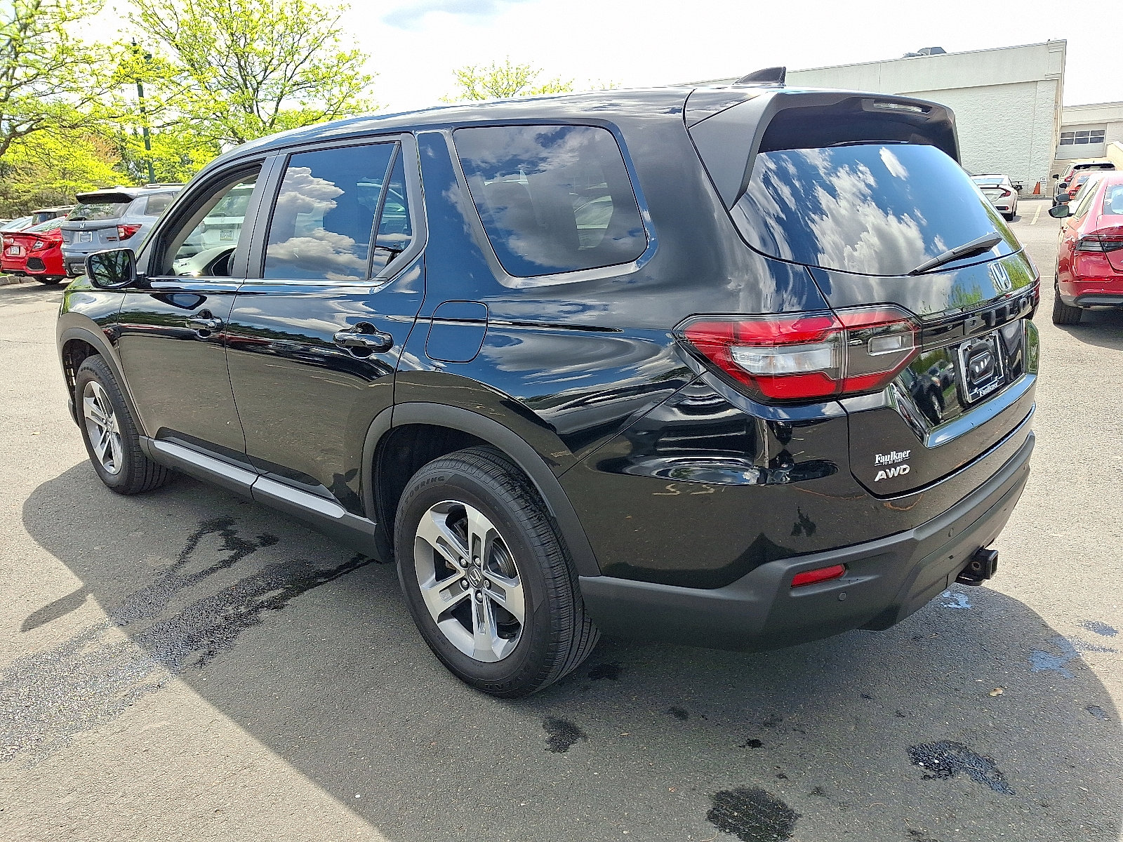 Used 2024 Honda Pilot EX-L image 4