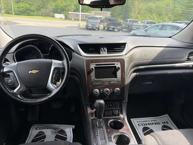 Used 2017 Chevrolet Traverse LT w/ Style and Technology Package AWD/4WD image 8