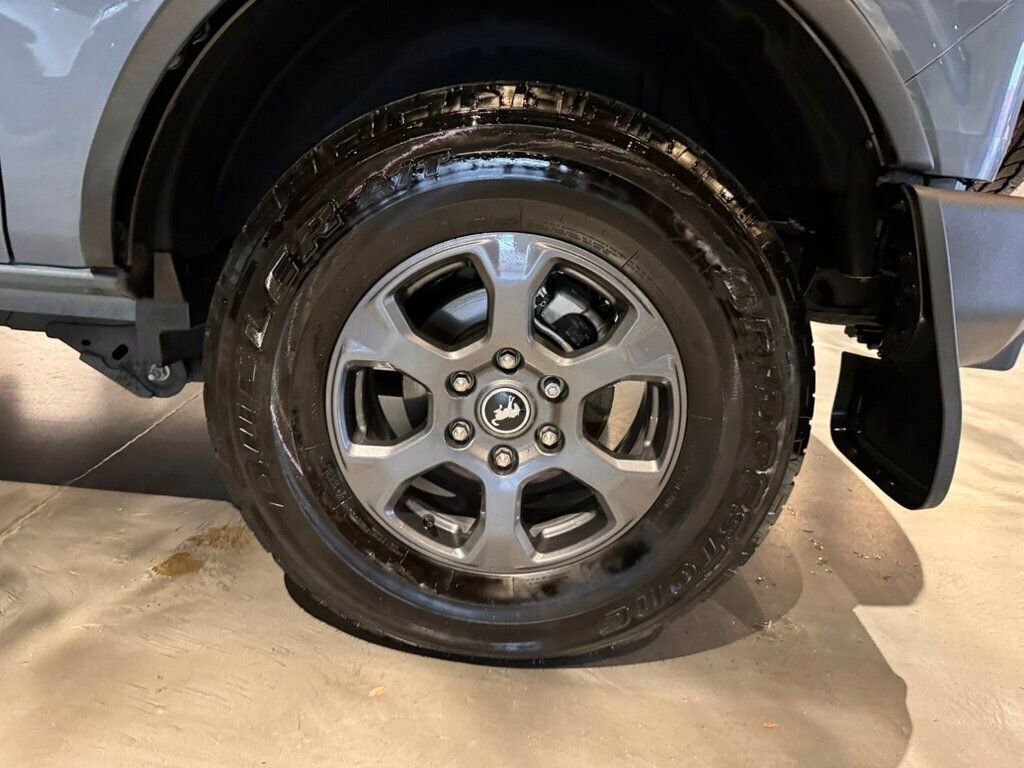 Used 2024 Ford Bronco Big Bend image 29