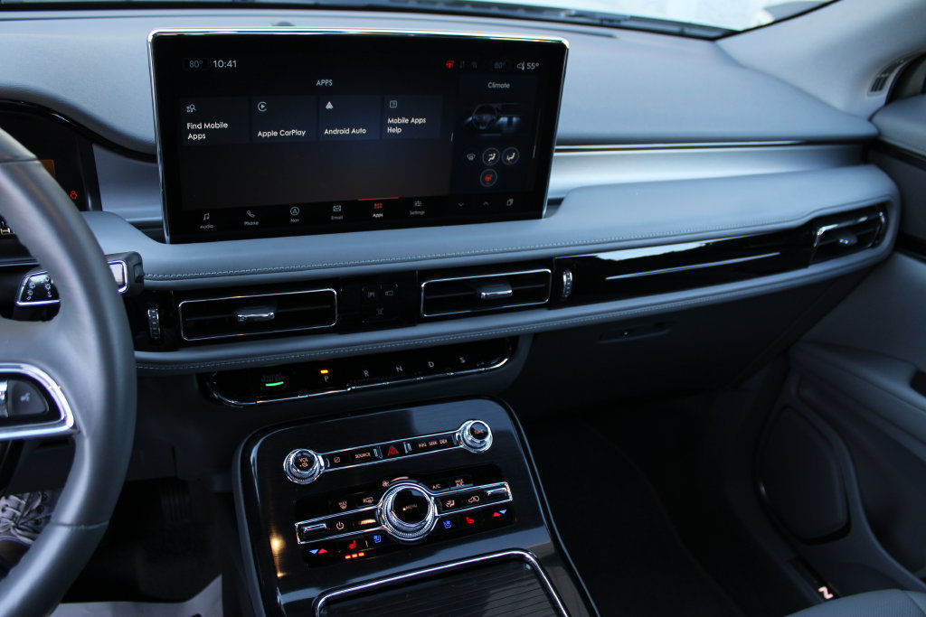 Used 2022 Lincoln Nautilus Reserve AWD/4WD image 17