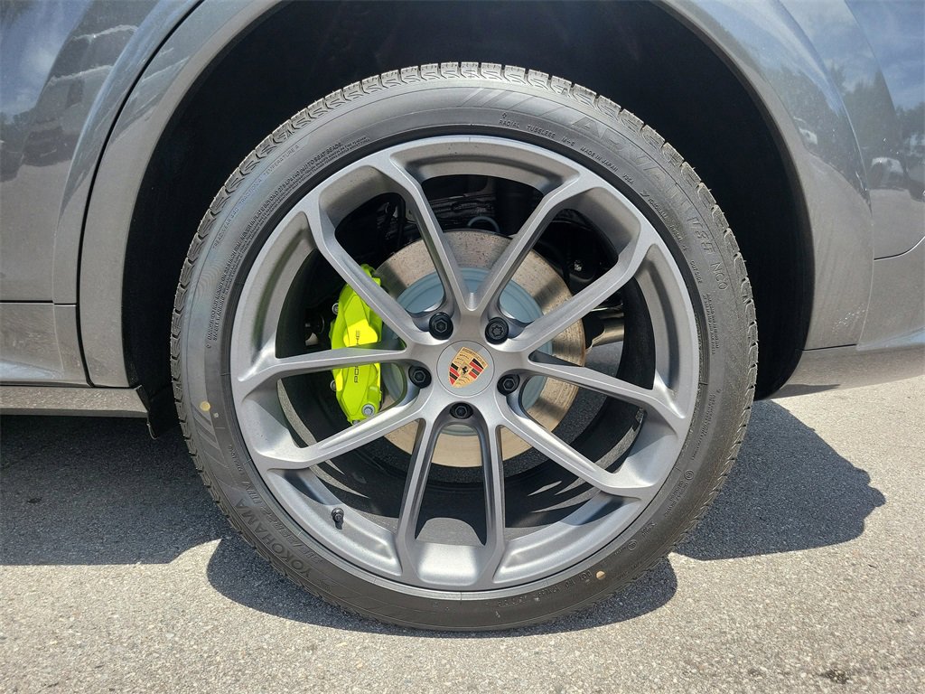 New 2025 Porsche Cayenne E-Hybrid Coupe image 14