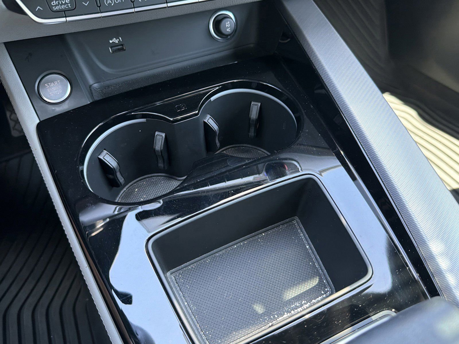 Used 2023 Audi A4 2.0T Premium Plus w/ Premium Plus Package AWD/4WD image 31