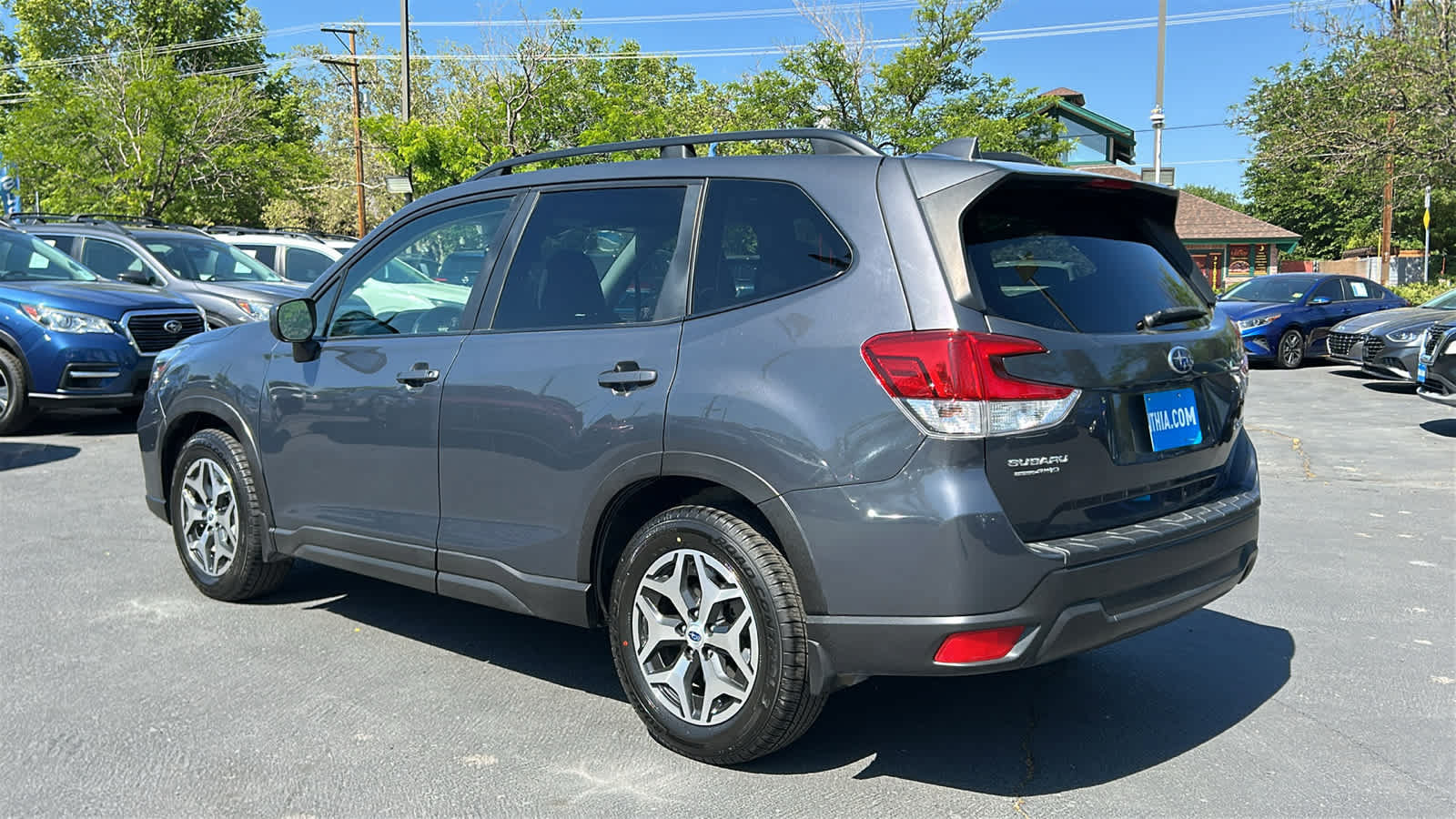 Used 2021 Subaru Forester Premium AWD/4WD image 7