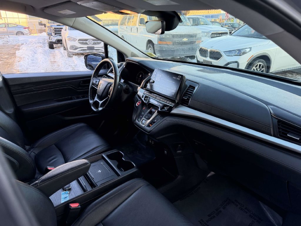 Used 2025 Honda Odyssey EX-L image 16