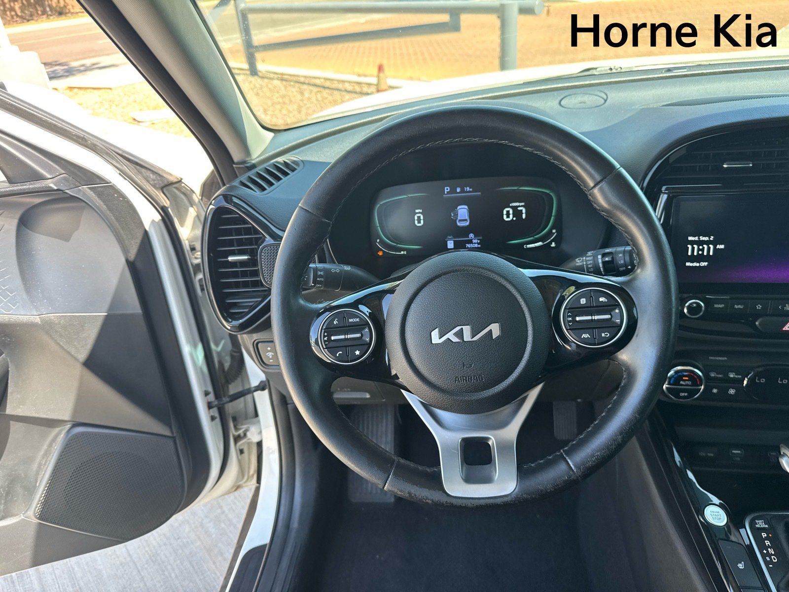 Used 2023 Kia Soul EX FWD image 16