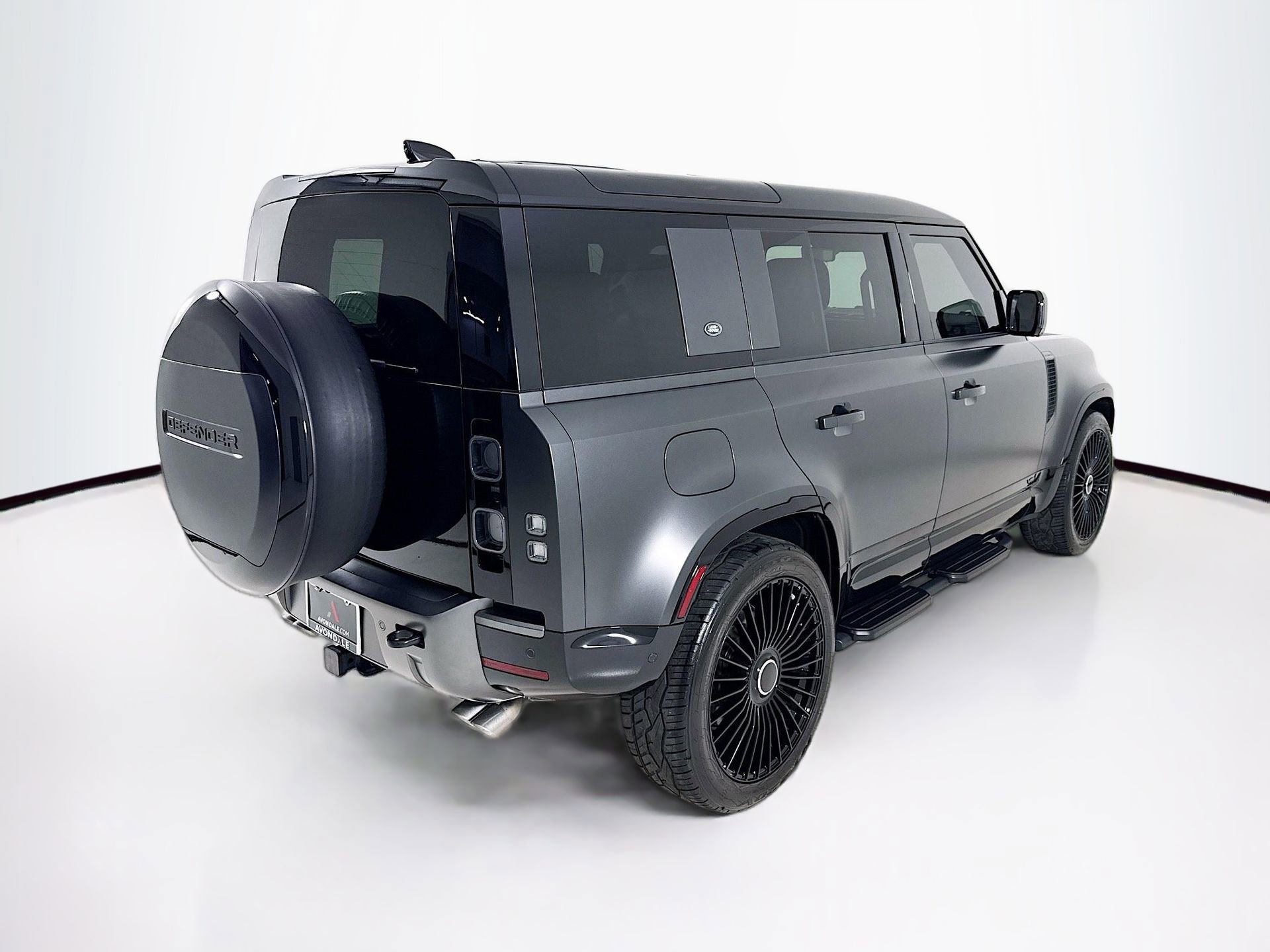Used 2024 Land Rover Defender 110 Carpathian Edition image 8