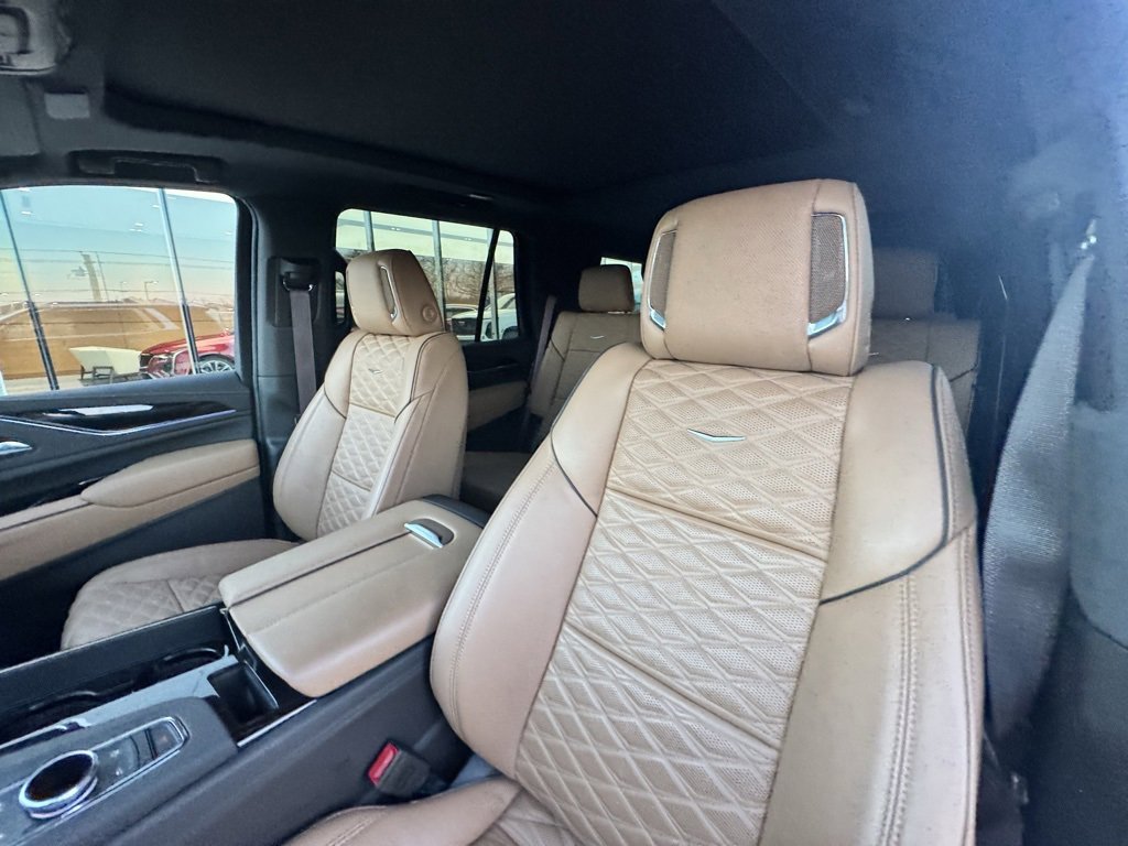 Used 2024 Cadillac Escalade Premium Luxury w/ LPO, Floor Liner Package image 11