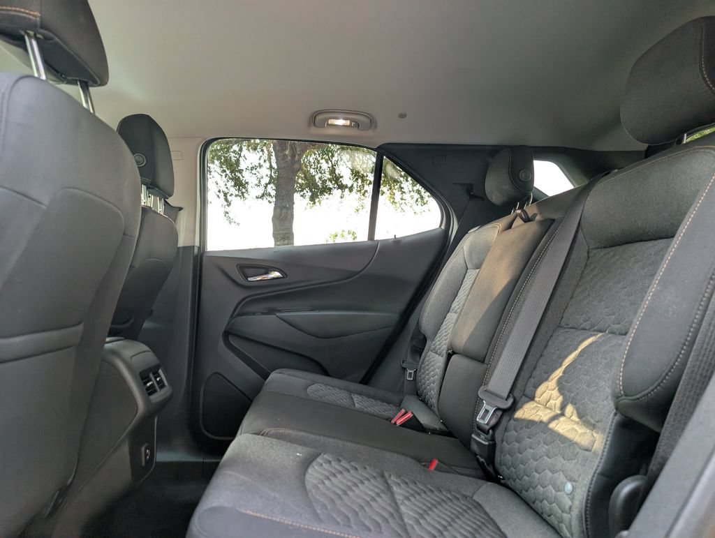 Used 2020 Chevrolet Equinox LT w/ LPO, Floor Liner Package AWD/4WD image 17