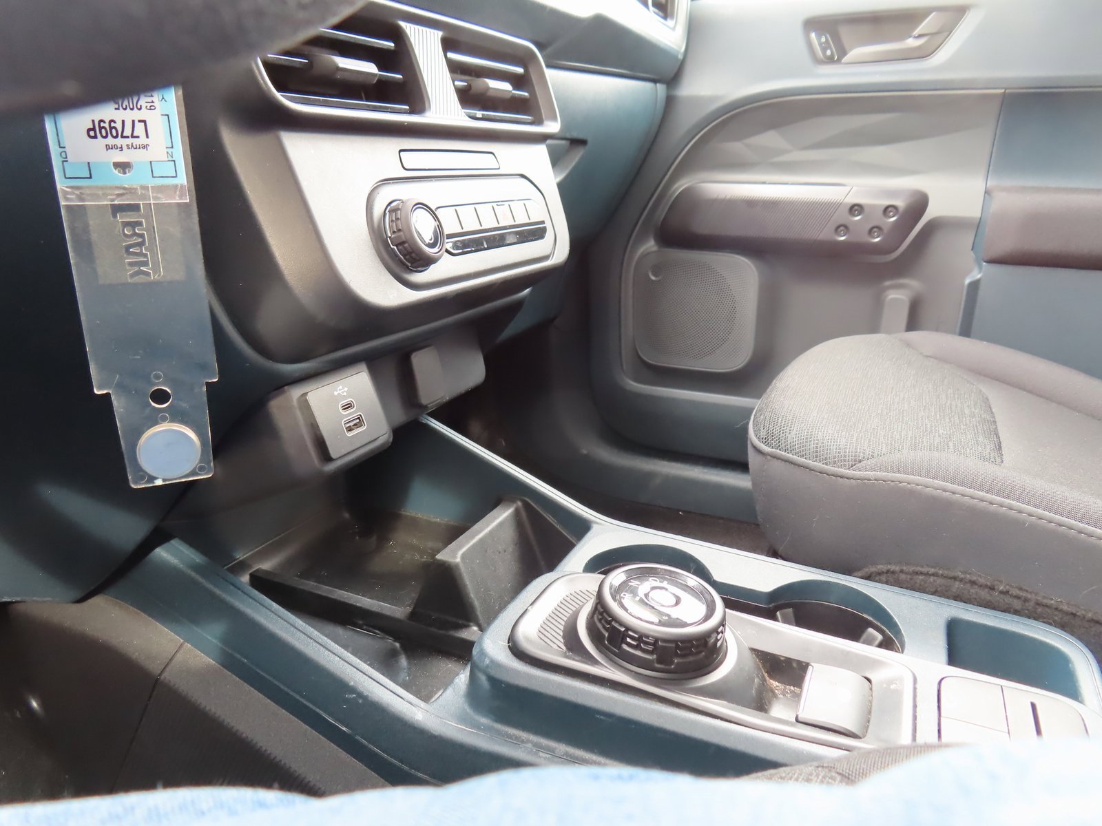 Used 2025 Ford Maverick XL image 27