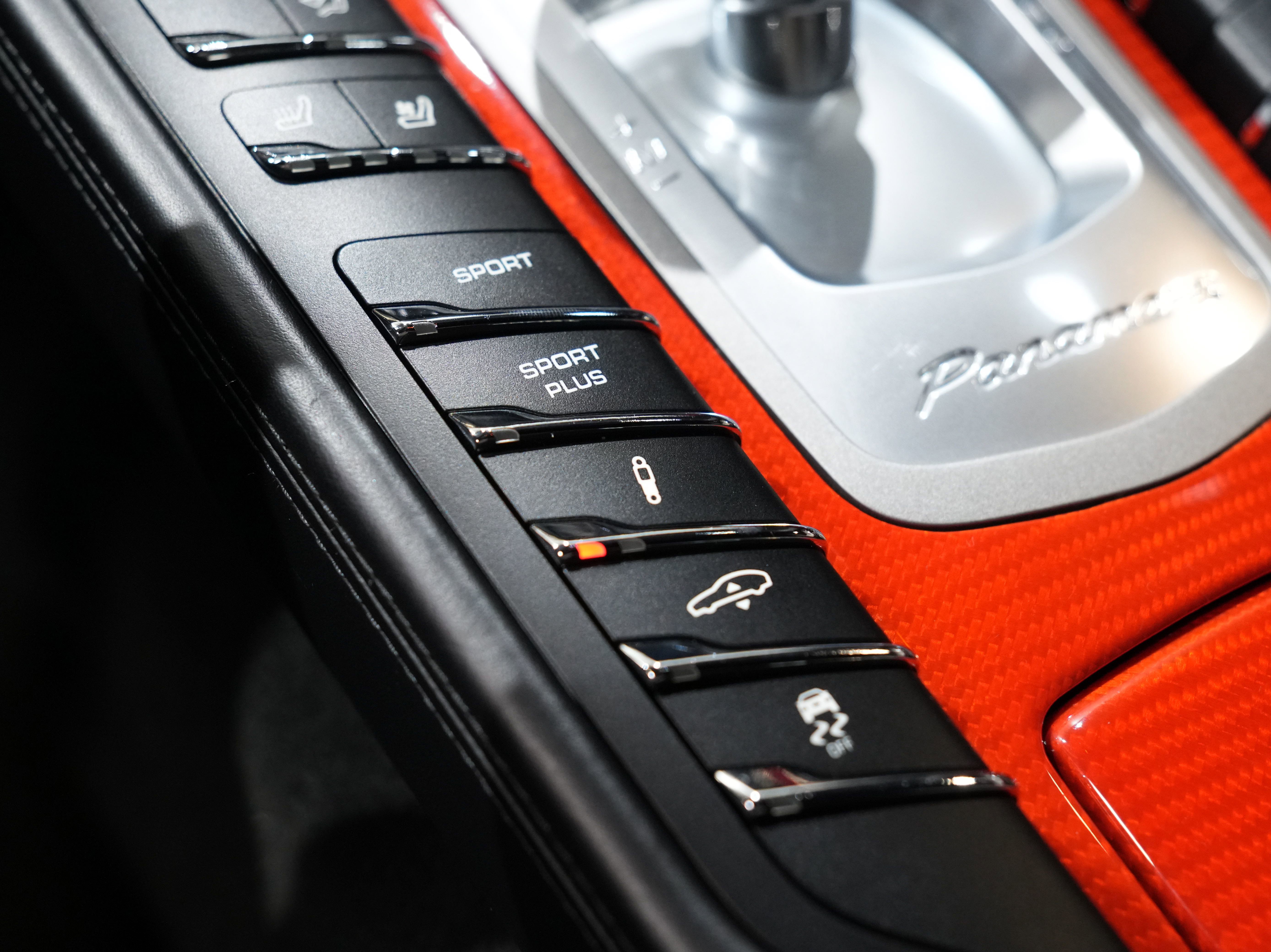 Used 2012 Porsche Panamera AWD/4WD image 54