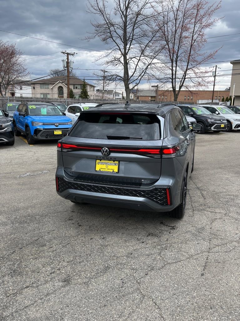 New 2026 Volkswagen Tiguan SE R-Line image 7