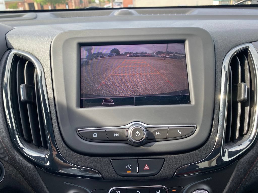 Used 2023 Chevrolet Equinox RS FWD image 14