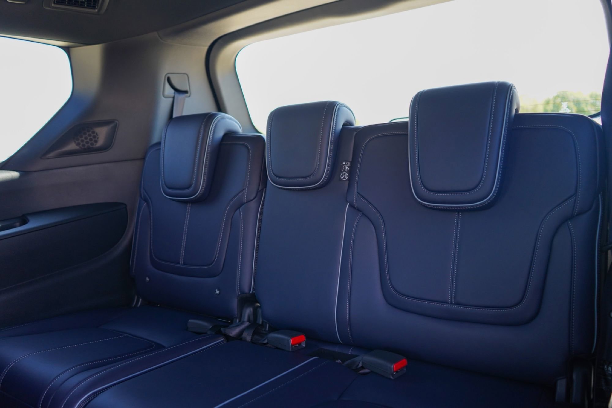 New 2026 INFINITI QX80 4WD w/ Sport Exterior Package image 24