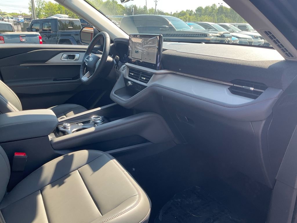 New 2026 Ford Explorer Active w/ Active Comfort Package AWD/4WD image 11