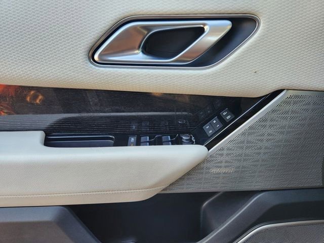 Used 2021 Land Rover Range Rover Velar S image 24