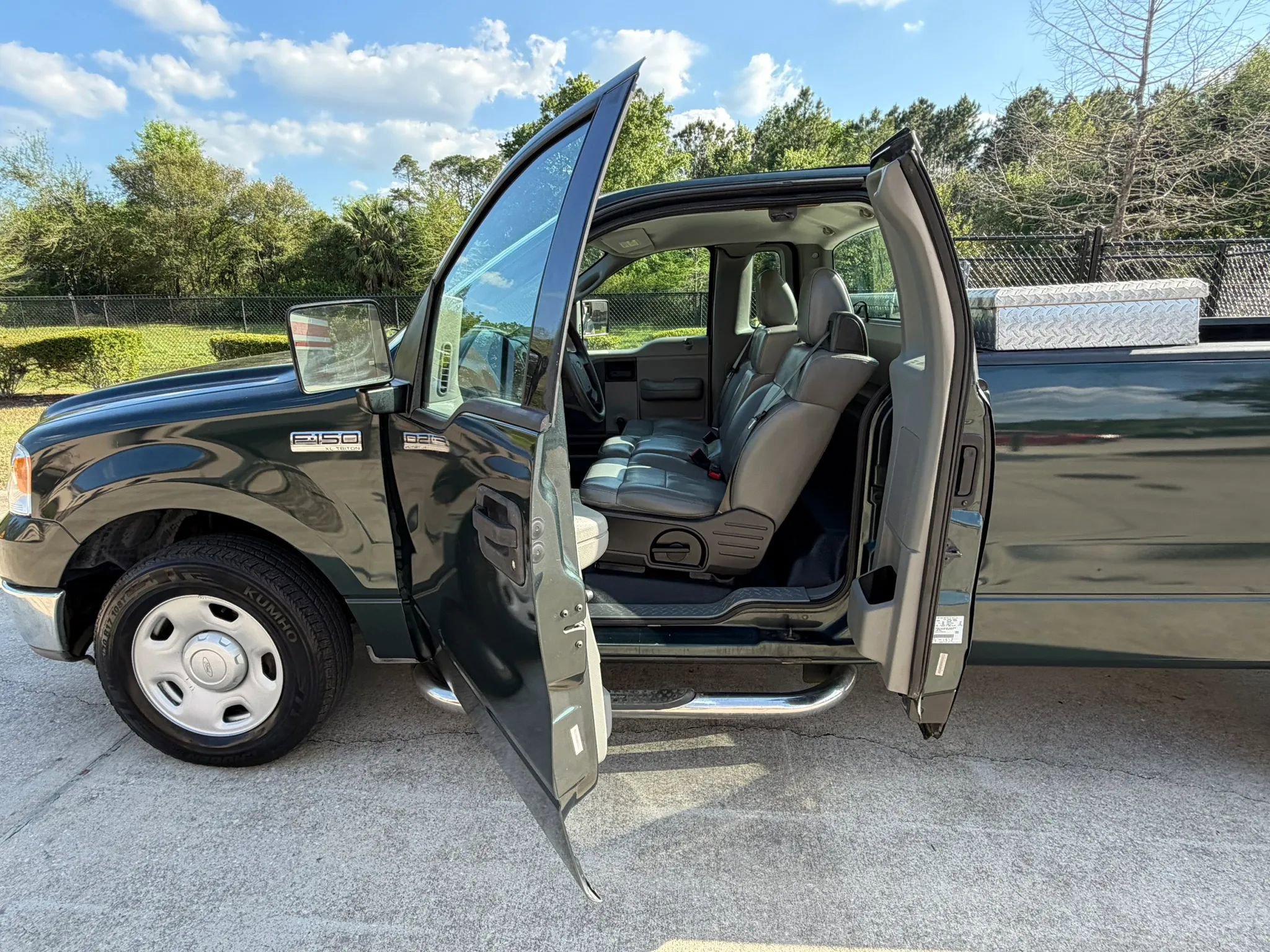 Used 2004 Ford F150 XLT image 26