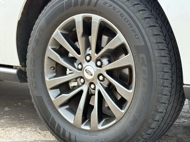 Used 2020 Ford Expedition Limited w/ Equipment Group 301A image 13