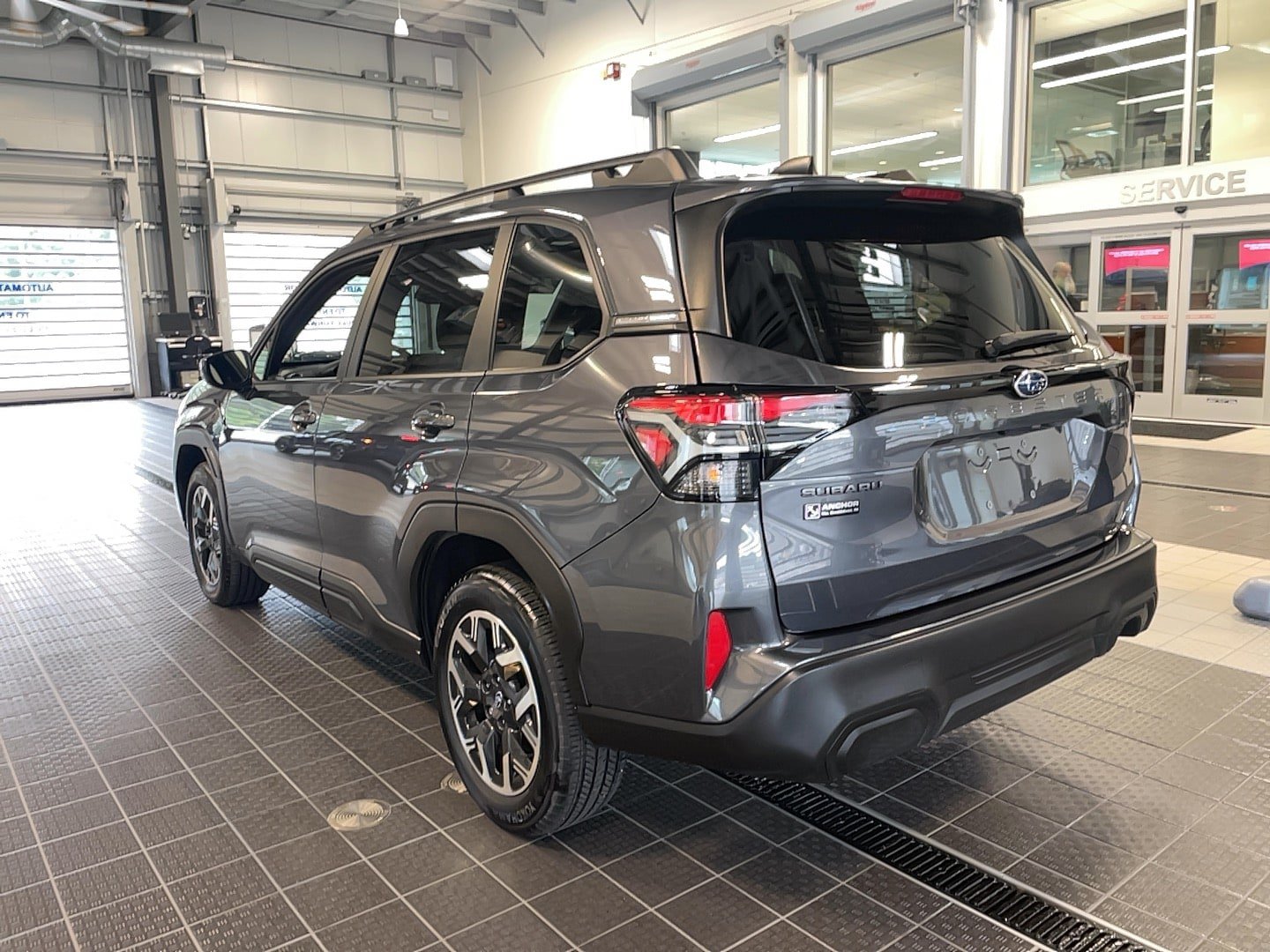 Used 2025 Subaru Forester Premium AWD/4WD image 11