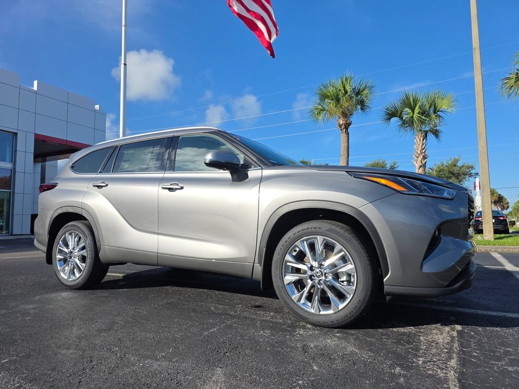 New 2026 Toyota Highlander Limited