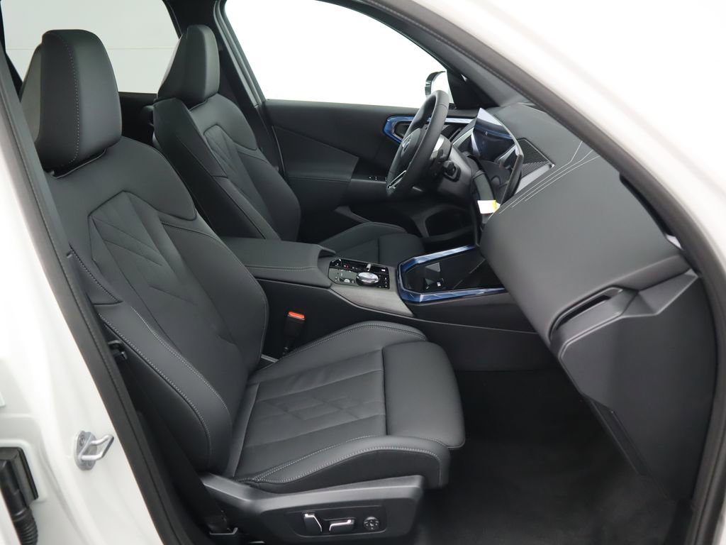 Used 2025 BMW X3 xDrive30i w/ Premium Package image 22