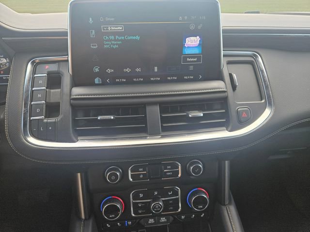 Used 2023 Chevrolet Suburban Premier AWD/4WD image 18