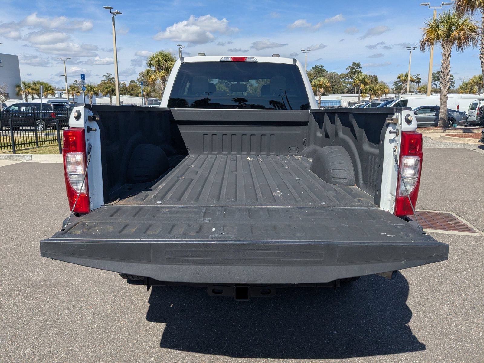 Used 2022 Ford F350 XL w/ Power Equipment Group AWD/4WD image 13