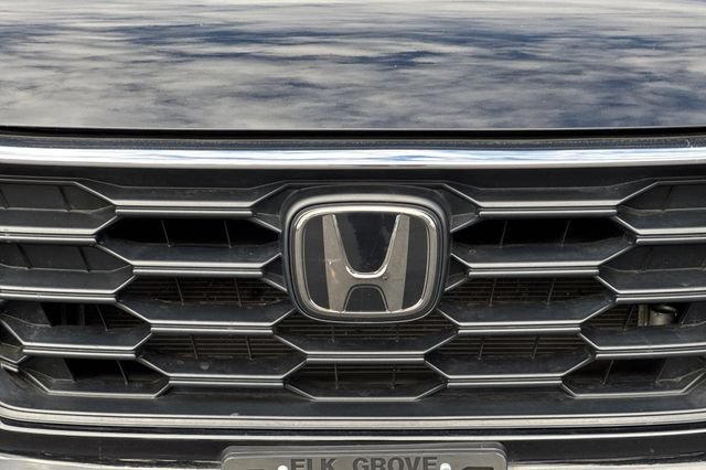 Used 2025 Honda CR-V LX image 46