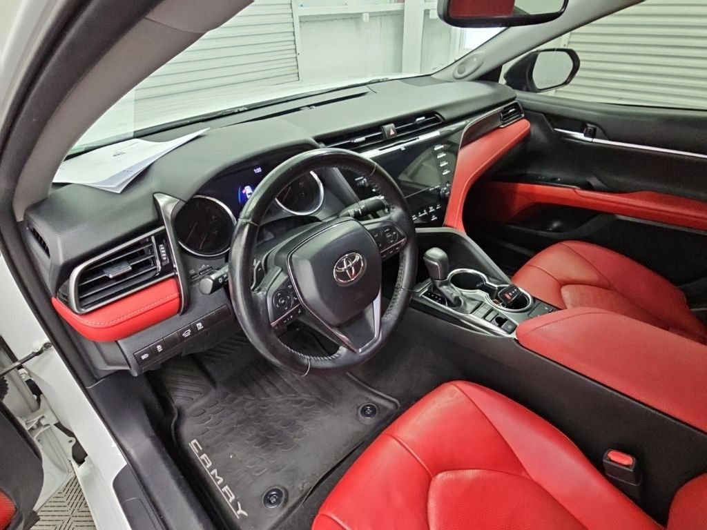 Used 2019 Toyota Camry XSE w/ Navigation Package FWD image 13