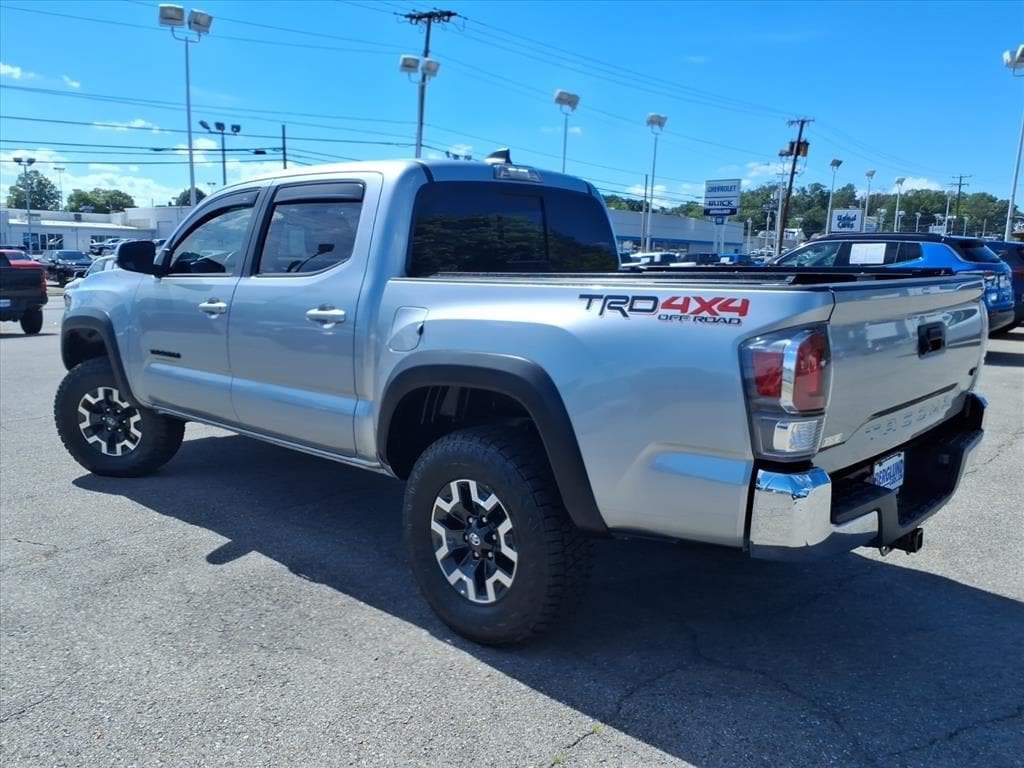 Used 2023 Toyota Tacoma TRD Off-Road AWD/4WD image 5