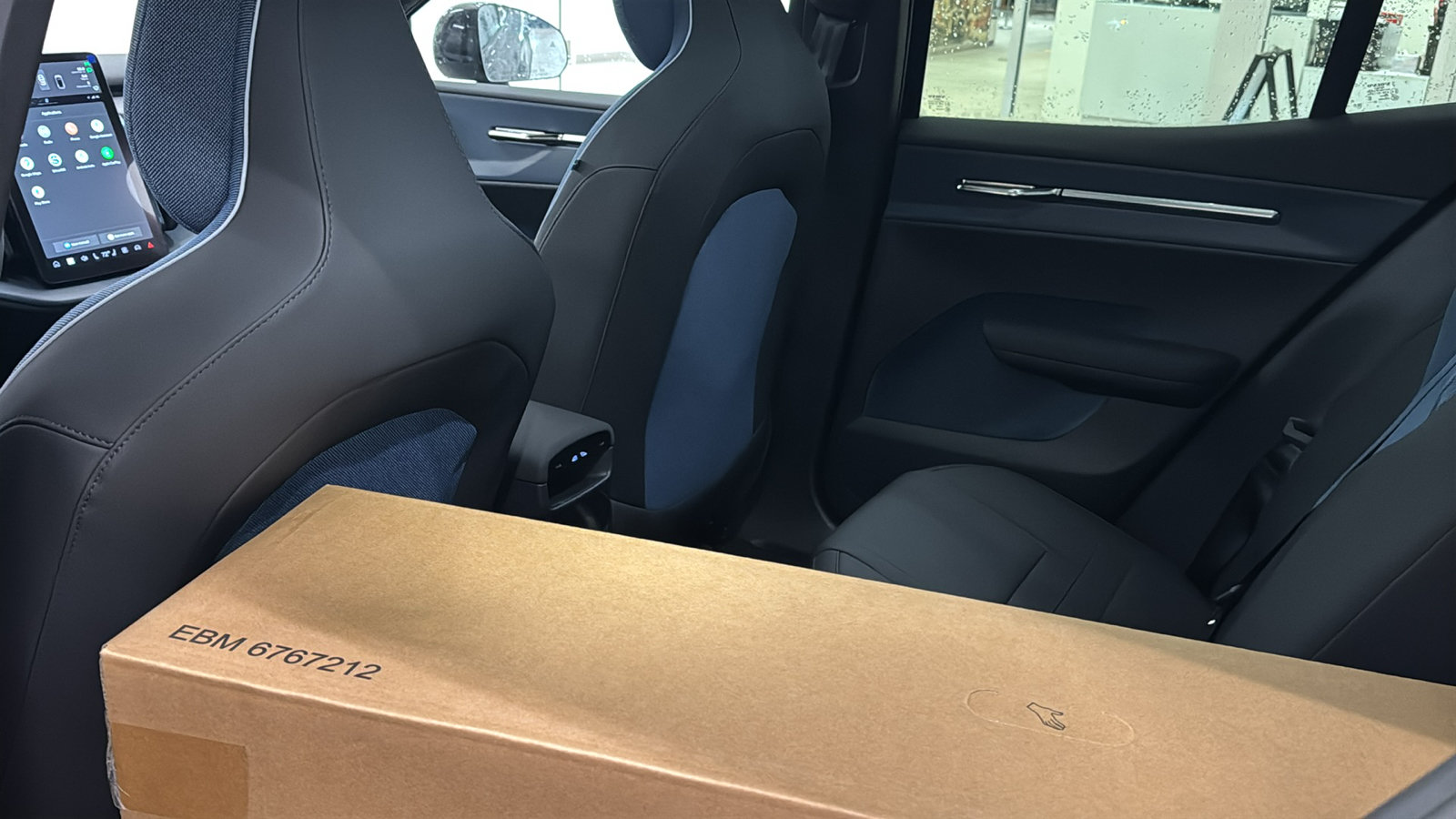 New 2026 Volvo EX30 Cross Country Ultra w/ Protection Package Premier AWD/4WD image 25