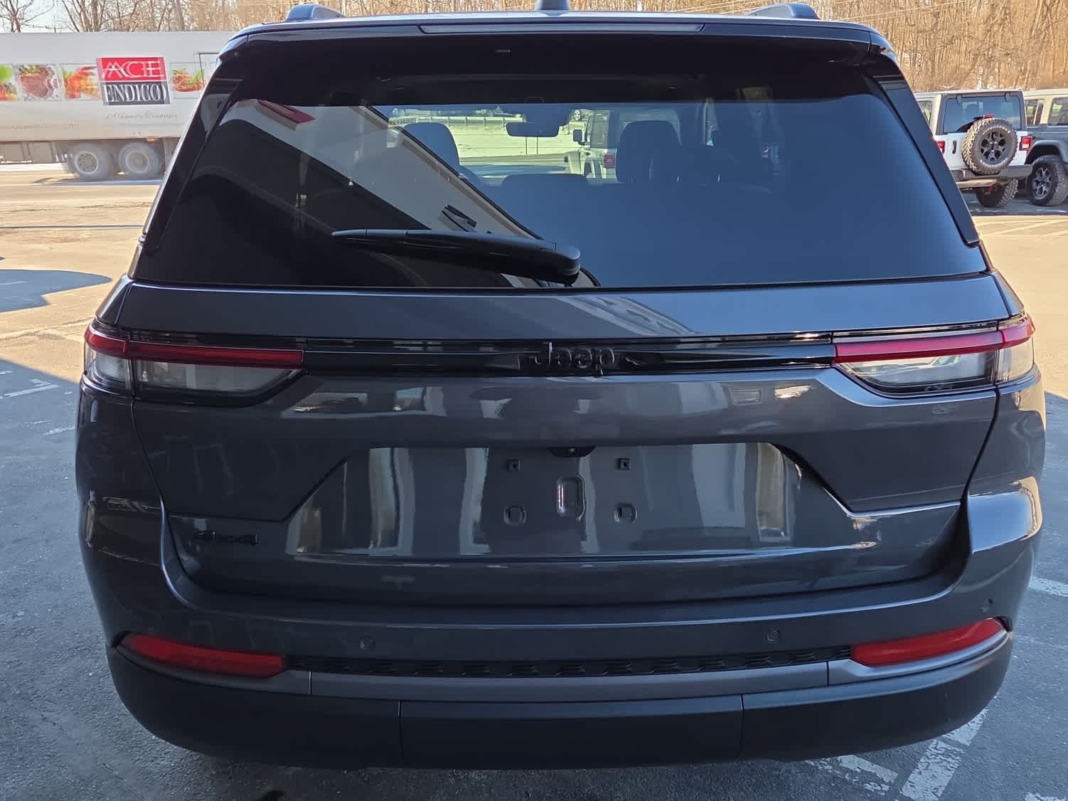 New 2026 Jeep Grand Cherokee Altitude AWD/4WD image 8